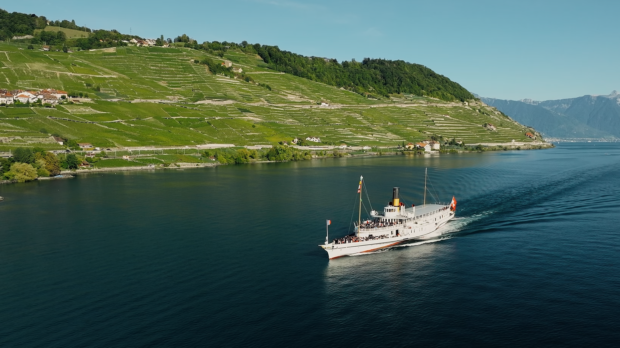cgn-lavaux-lac-leman-02.jpg