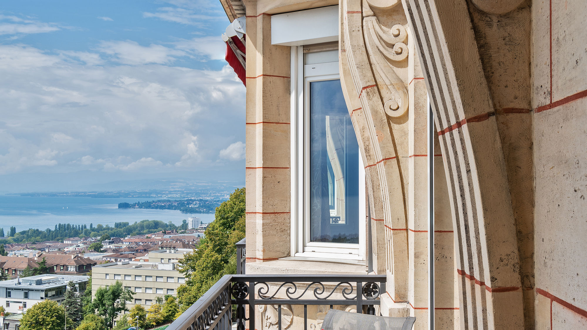 lausanne-palace-suite-lake-view-401-balcon-belle-epoque-01.jpe